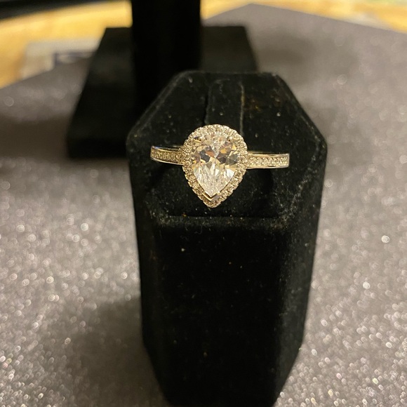 RING SiZE 10 - Picture 7 of 8